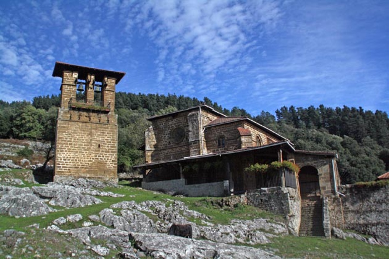 Kamaraka- Gallarraga- Ganekogorta (797 m-901 m-999 m)