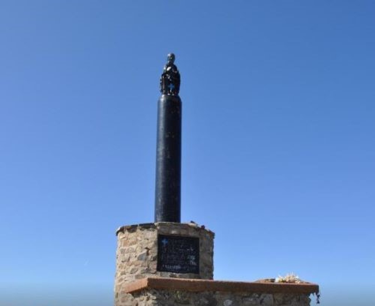 San Lorenzo (2271m), Cabeza Parda (2233m) y La Cuña (2008m)